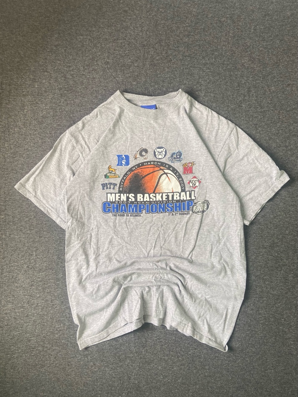 Vintage 2007 Champion NCAA March Madness Shirt Large Buffalo NY Tournament Tee